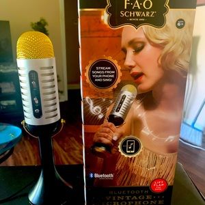 FAO Schwartz Bluetooth Microphone